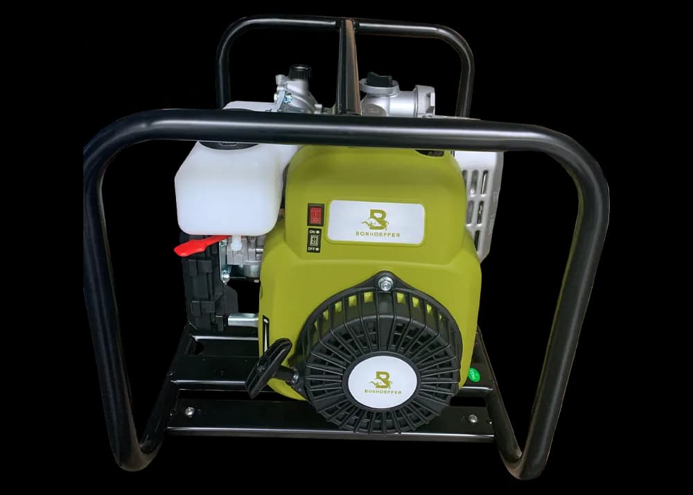Gasoline Water Pump thumbnail 2