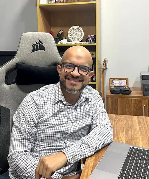 Victor Vargas